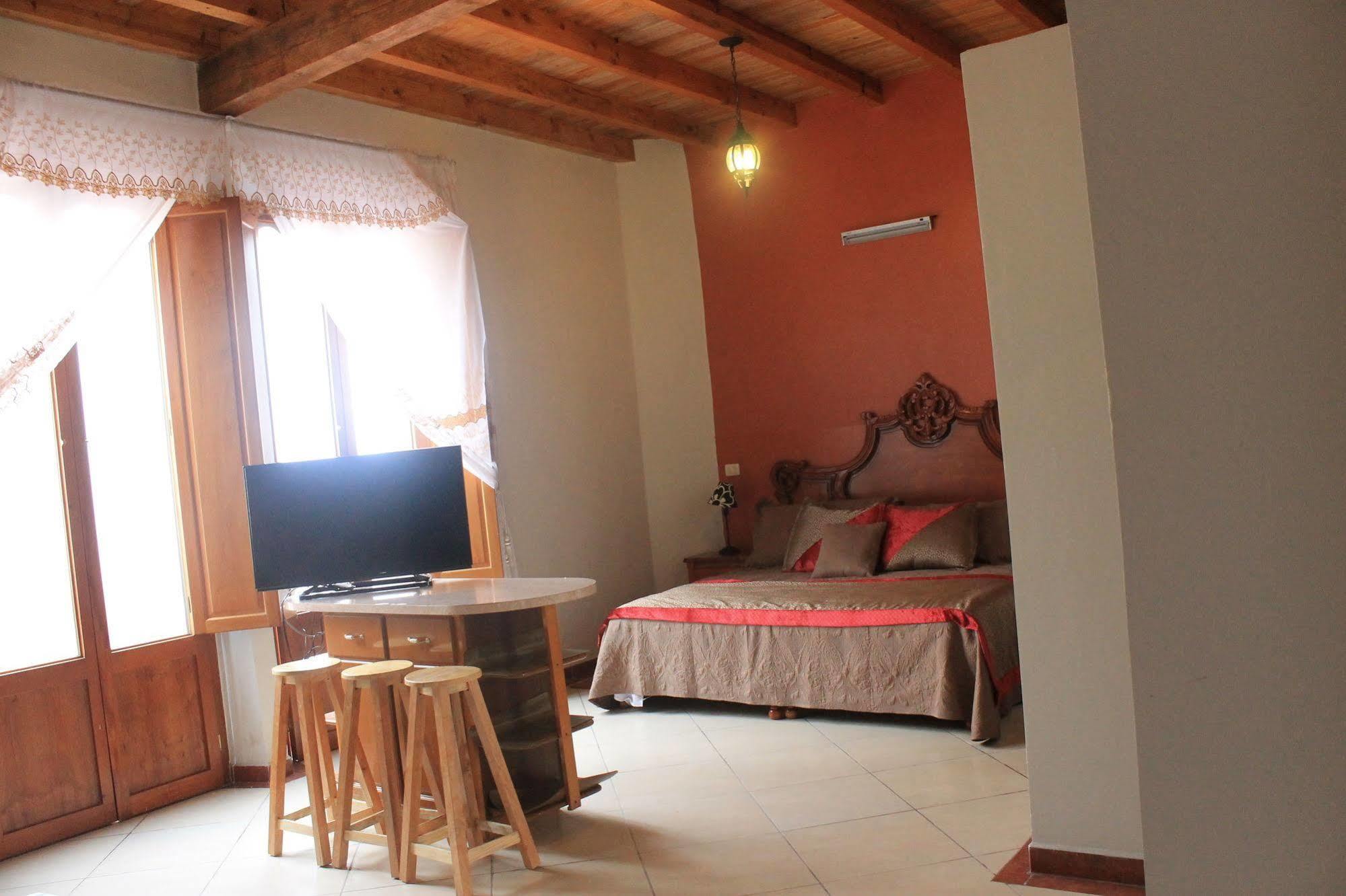 Hotel Juarez Del Centro Халапа Экстерьер фото